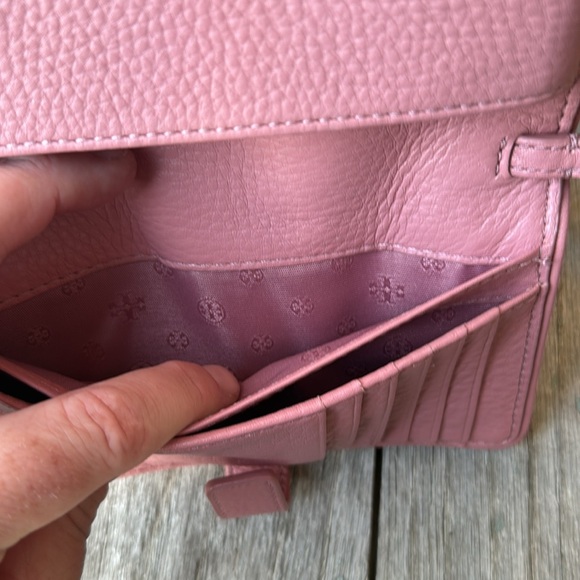 Tory Burch Rose w/Gold (Pink Magnolia Britten) Soft Leather Wallet/Wristlet - Picture 11 of 15